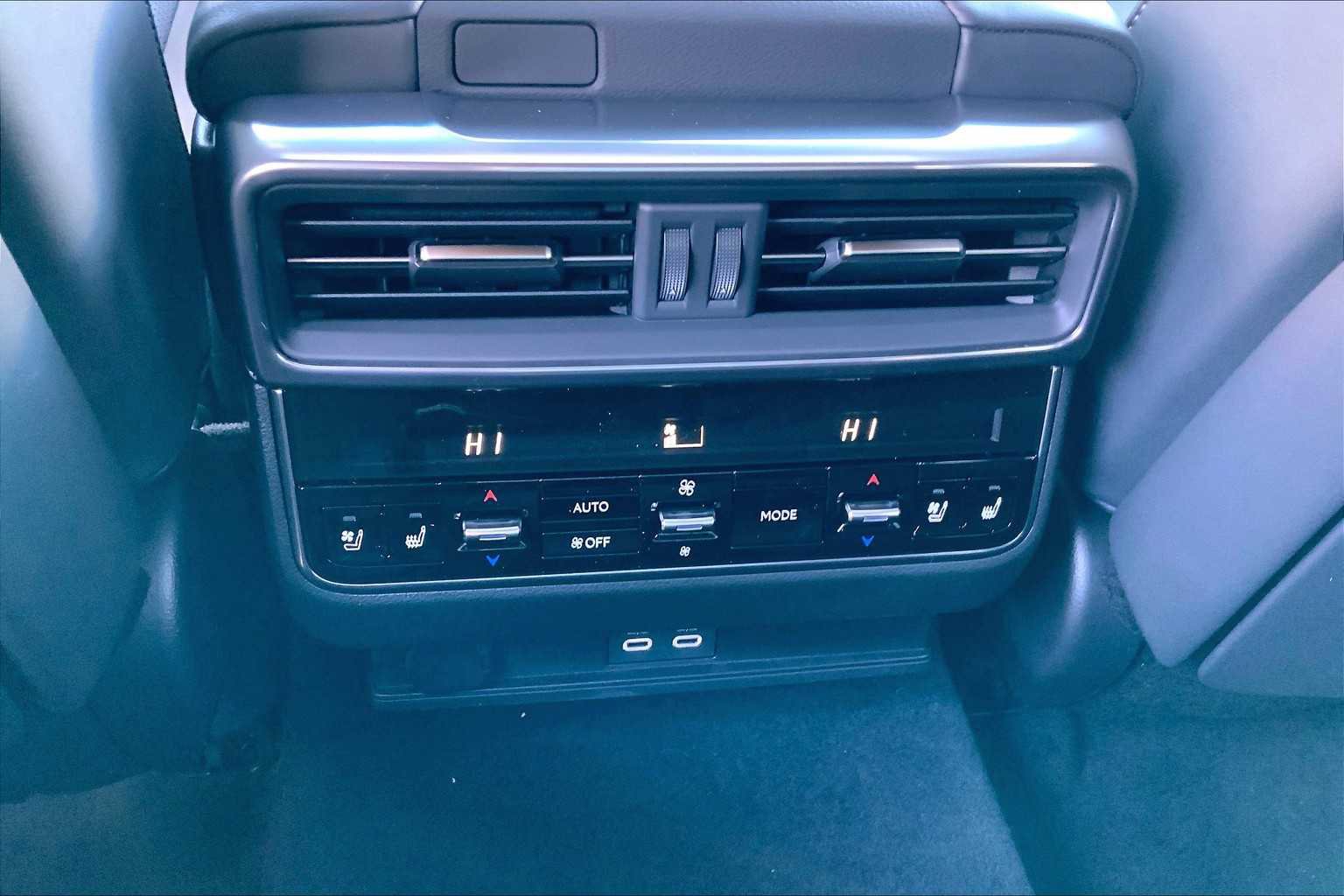 New 2025 Lexus LX 600 4WD w/ Luxury Package image 19