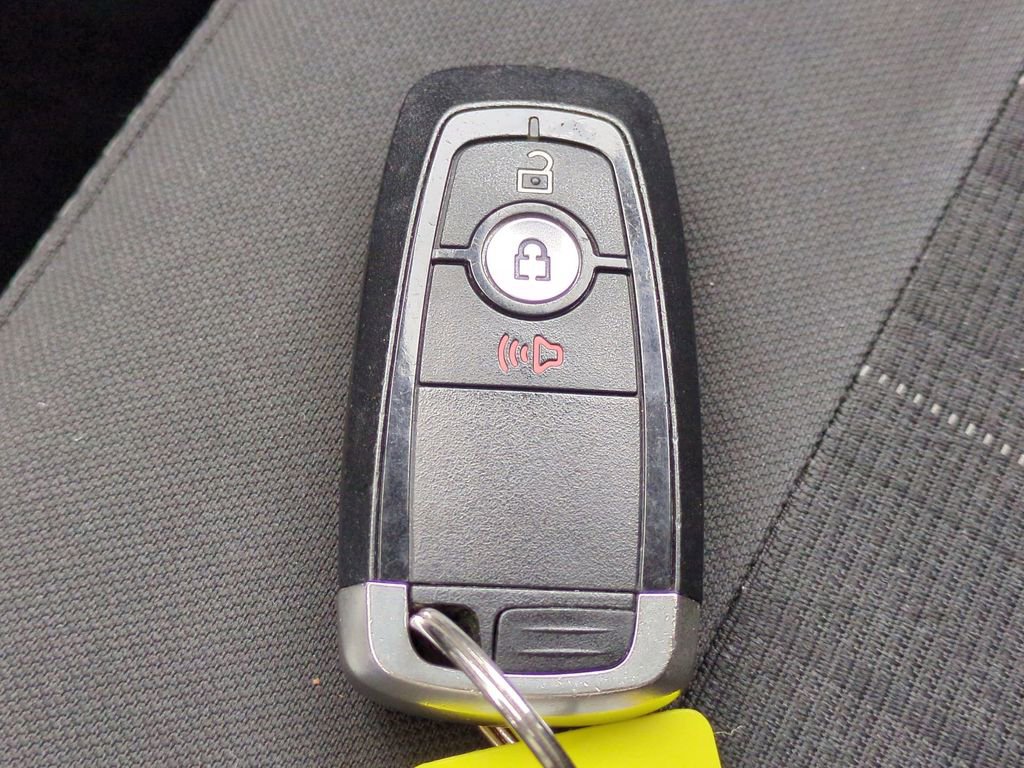 Certified 2020 Ford EcoSport SE w/ SE Convenience Package image 28