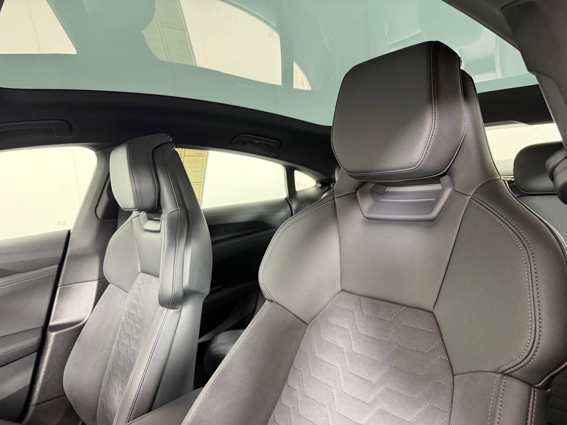 Certified 2023 Audi e-tron GT Premium Plus AWD/4WD image 20