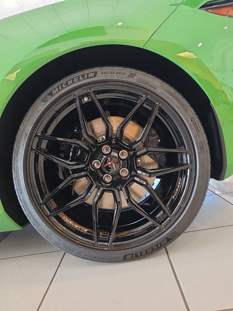 New 2027 Chevrolet Corvette Z06 RWD image 9