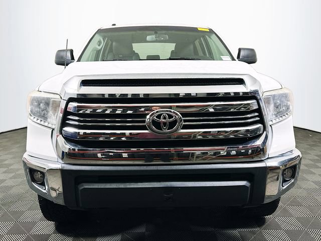 Used 2017 Toyota Tundra SR5 image 3