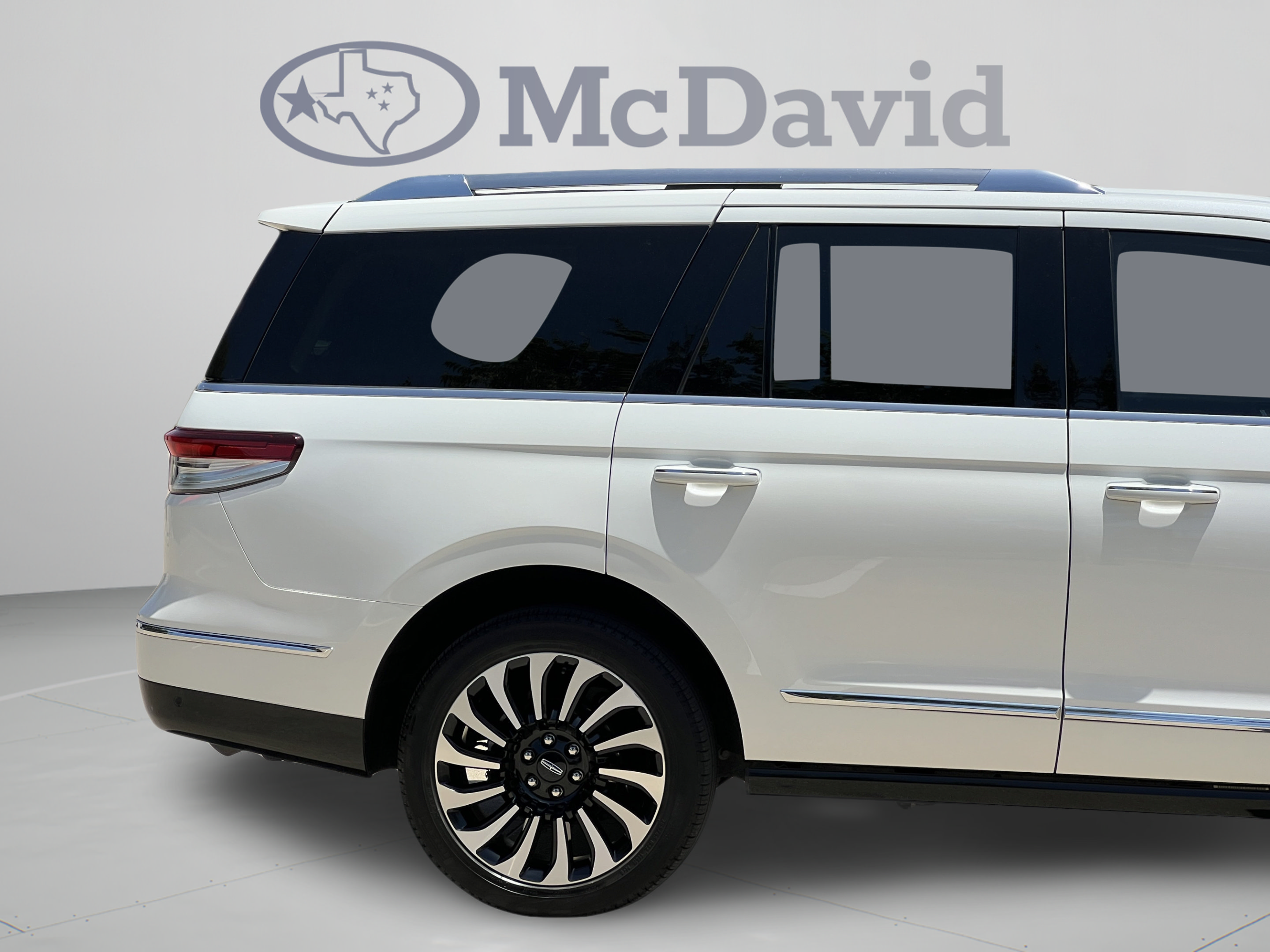 Used 2023 Lincoln Navigator Black Label AWD/4WD image 30