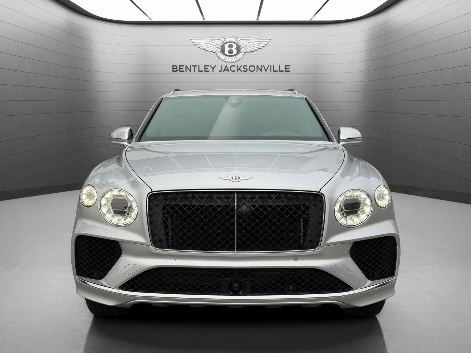 Used 2024 Bentley Bentayga Extended Wheelbase image 8