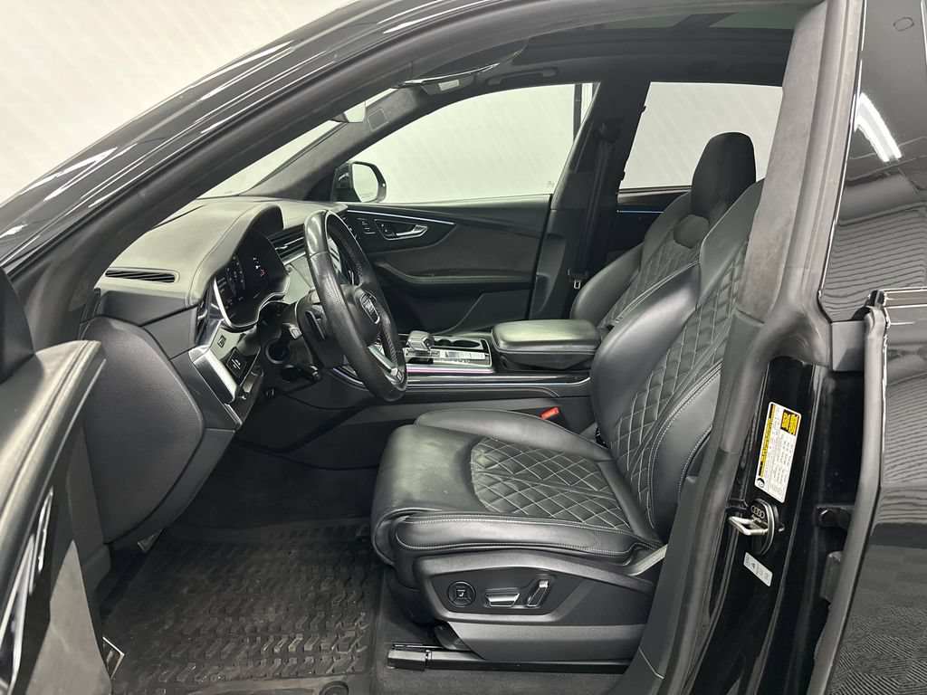 Used 2022 Audi SQ8 Prestige AWD/4WD image 9