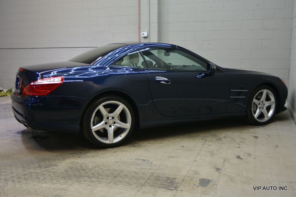 Used 2013 Mercedes-Benz SL 550 image 31