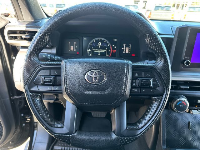 Certified 2025 Toyota Tacoma SR5 AWD/4WD image 12