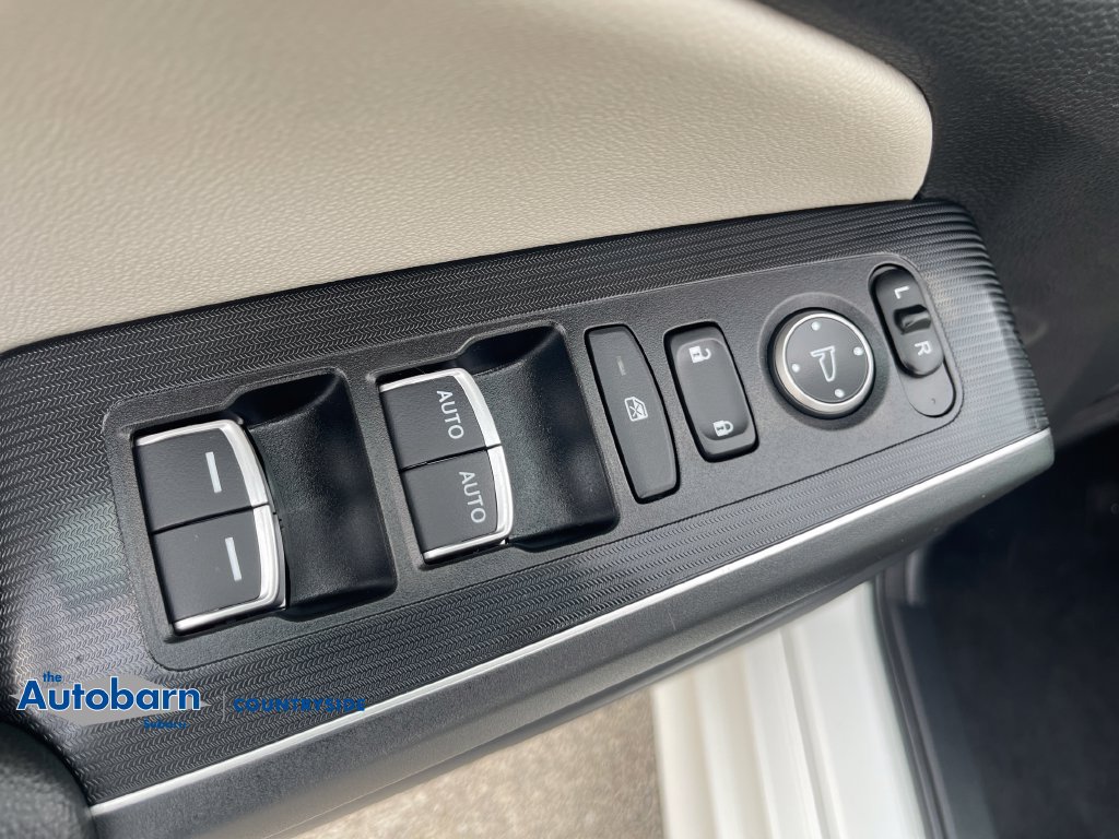 Used 2023 Honda Civic Touring image 11