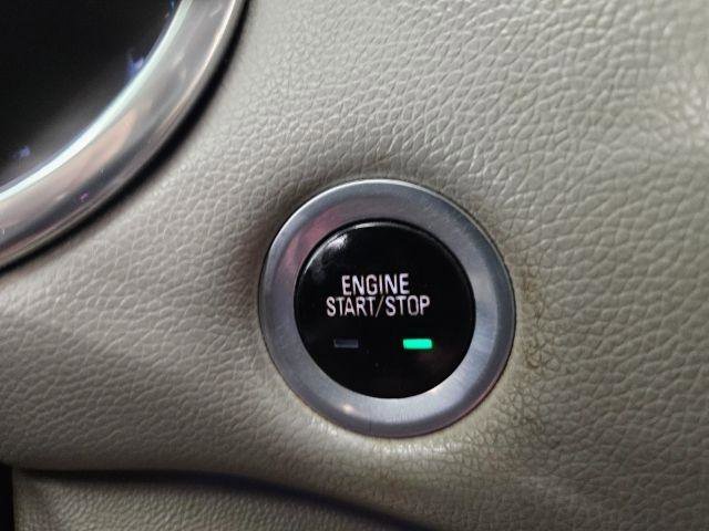 Used 2017 Chevrolet Malibu Hybrid w/ Leather Package FWD image 15