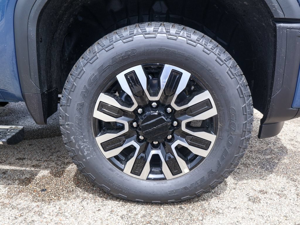 New 2026 GMC Sierra 3500 Denali Ultimate AWD/4WD image 36