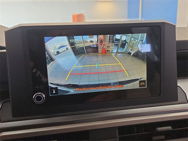 Used 2025 Toyota Tacoma TRD Off-Road image 17