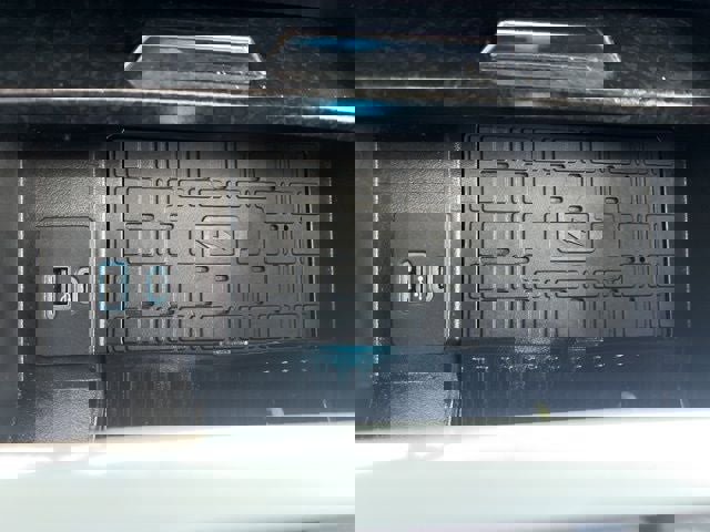 Used 2022 Ford Expedition Max Limited image 33