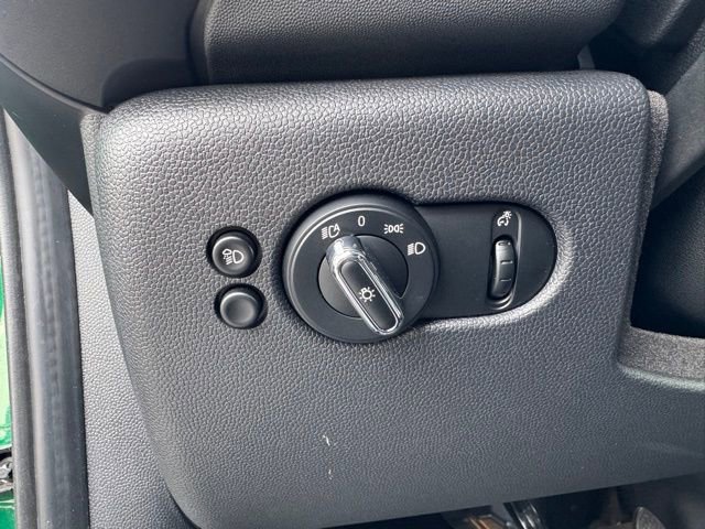 Used 2023 MINI Cooper S image 15