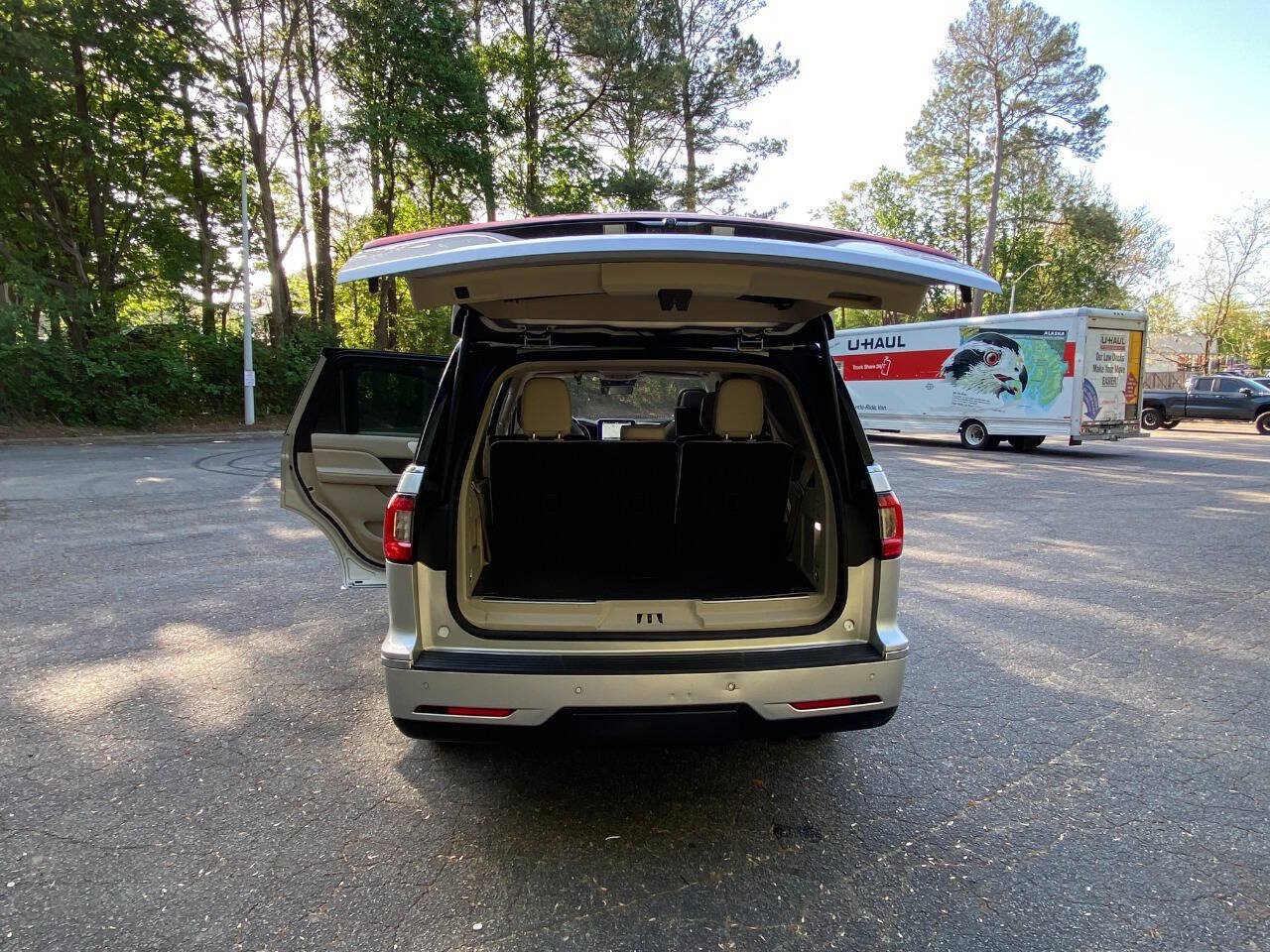 Used 2019 Lincoln Navigator Reserve AWD/4WD image 56