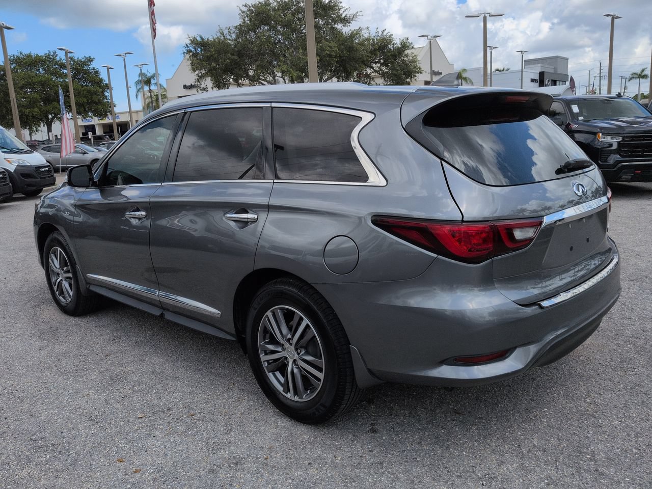 Used 2020 INFINITI QX60 Luxe FWD image 7