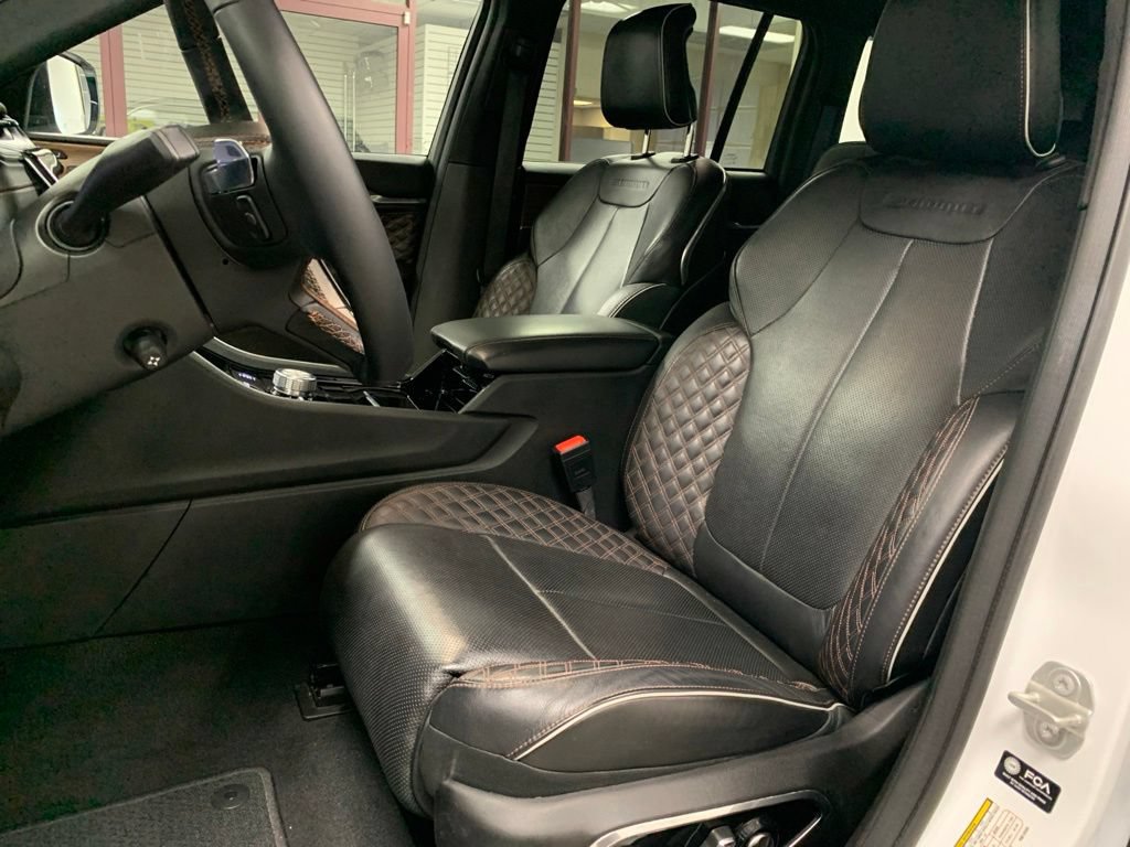 Certified 2023 Jeep Grand Cherokee Summit AWD/4WD image 11