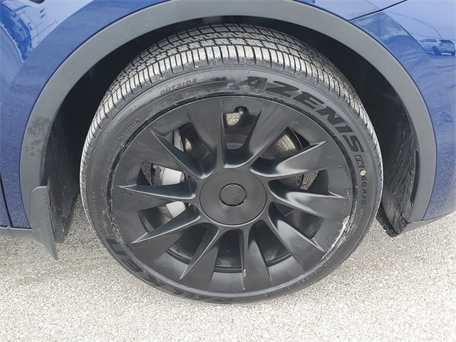 Used 2021 Tesla Model Y Long Range image 6