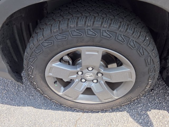 Used 2025 Honda Ridgeline TrailSport image 18