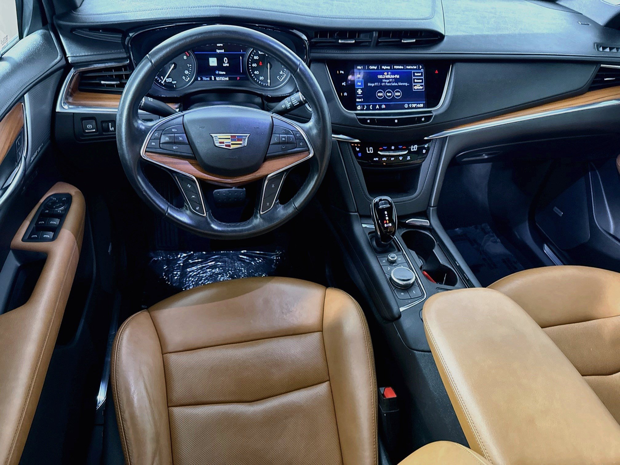 Used 2020 Cadillac XT5 Premium Luxury FWD image 17