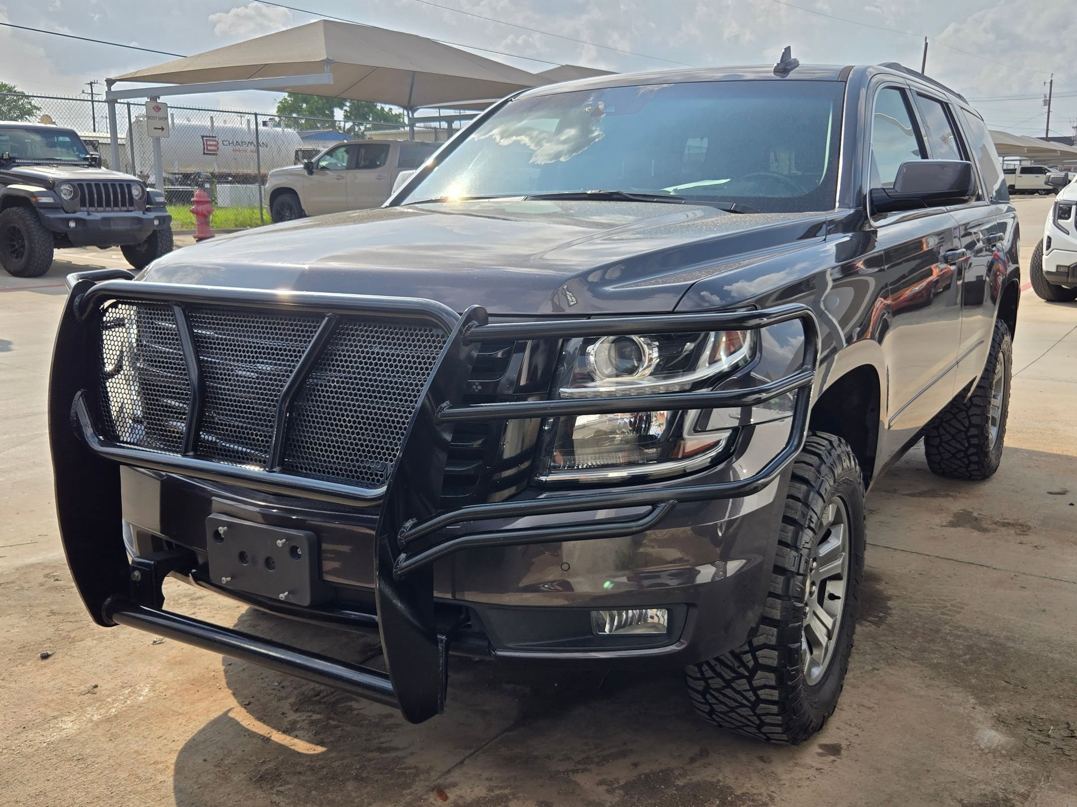 Used 2018 Chevrolet Tahoe LT AWD/4WD image 3