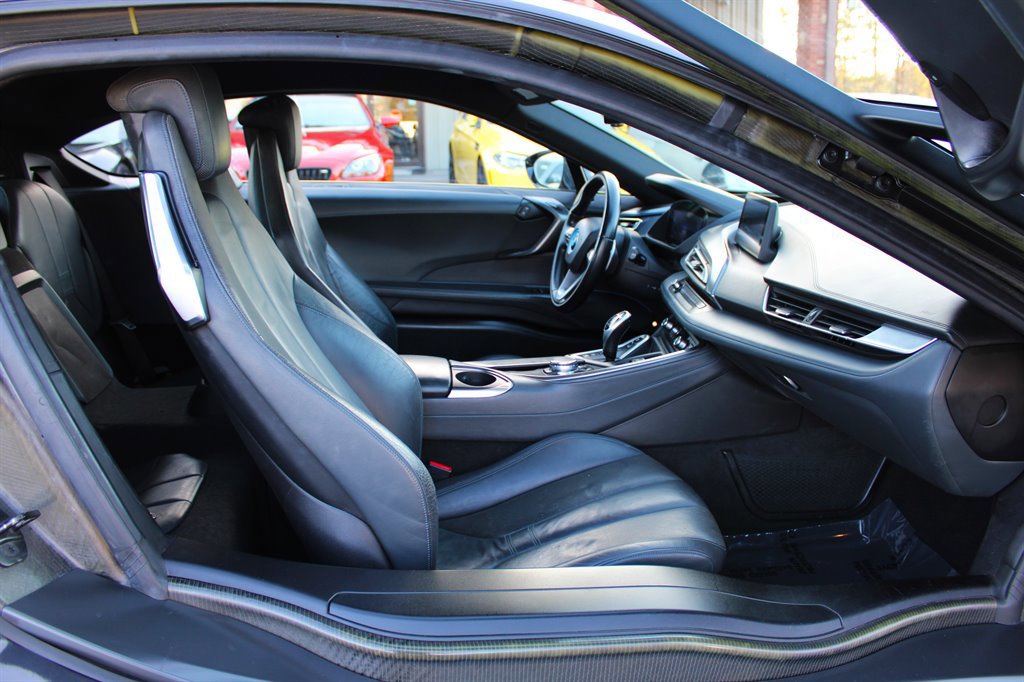 Used 2015 BMW i8 image 16