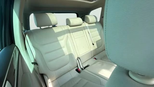 Used 2012 Volkswagen Touareg Executive AWD/4WD image 12