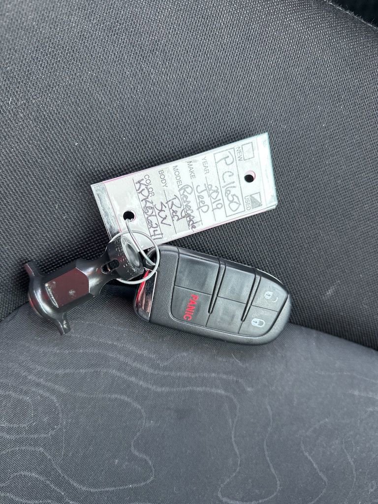 Used 2019 Jeep Renegade Trailhawk image 29