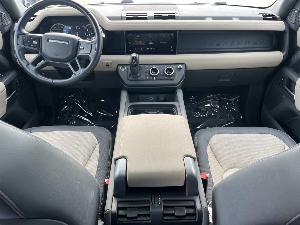 Certified 2023 Land Rover Defender 110 X-Dynamic SE AWD/4WD image 9