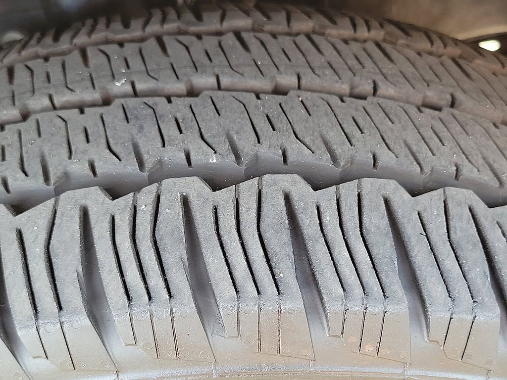 Used 2024 Ford Transit 250 Low Roof w/ Exterior Upgrade Package image 23