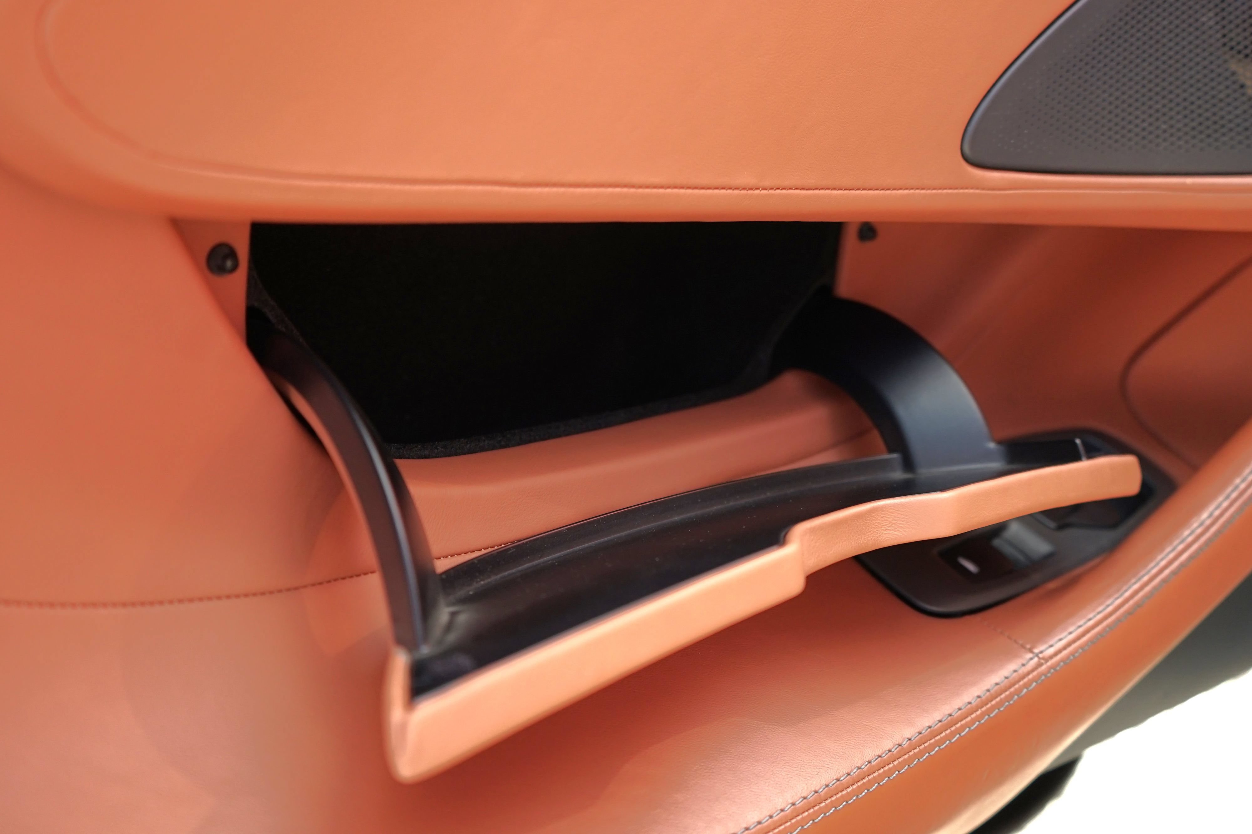 Used 2016 McLaren 570S Coupe RWD image 15