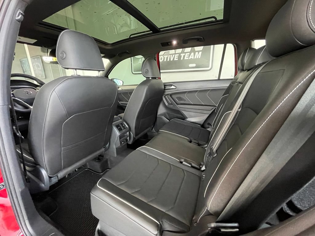 Used 2024 Volkswagen Tiguan SEL R-Line AWD/4WD image 23