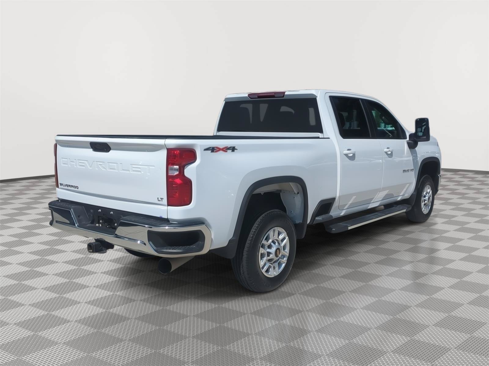 Used 2025 Chevrolet Silverado 2500 LT w/ Convenience Package AWD/4WD image 5