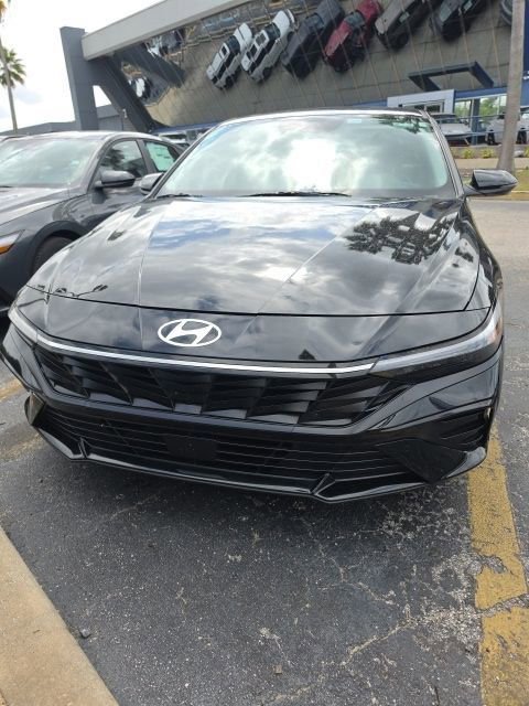 Used 2024 Hyundai Elantra Limited
