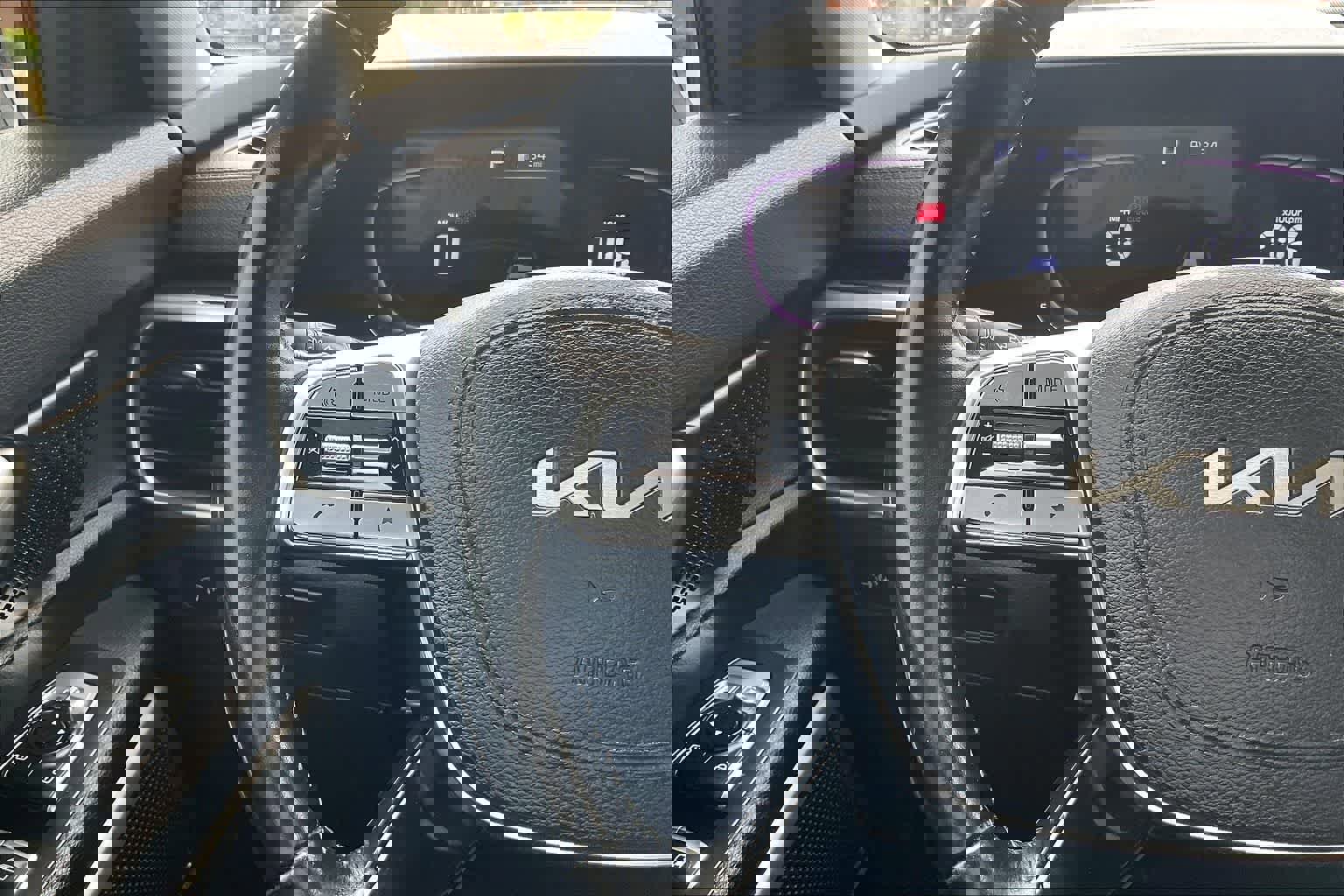 Used 2023 Kia Telluride S w/ S Sunroof Package FWD image 24