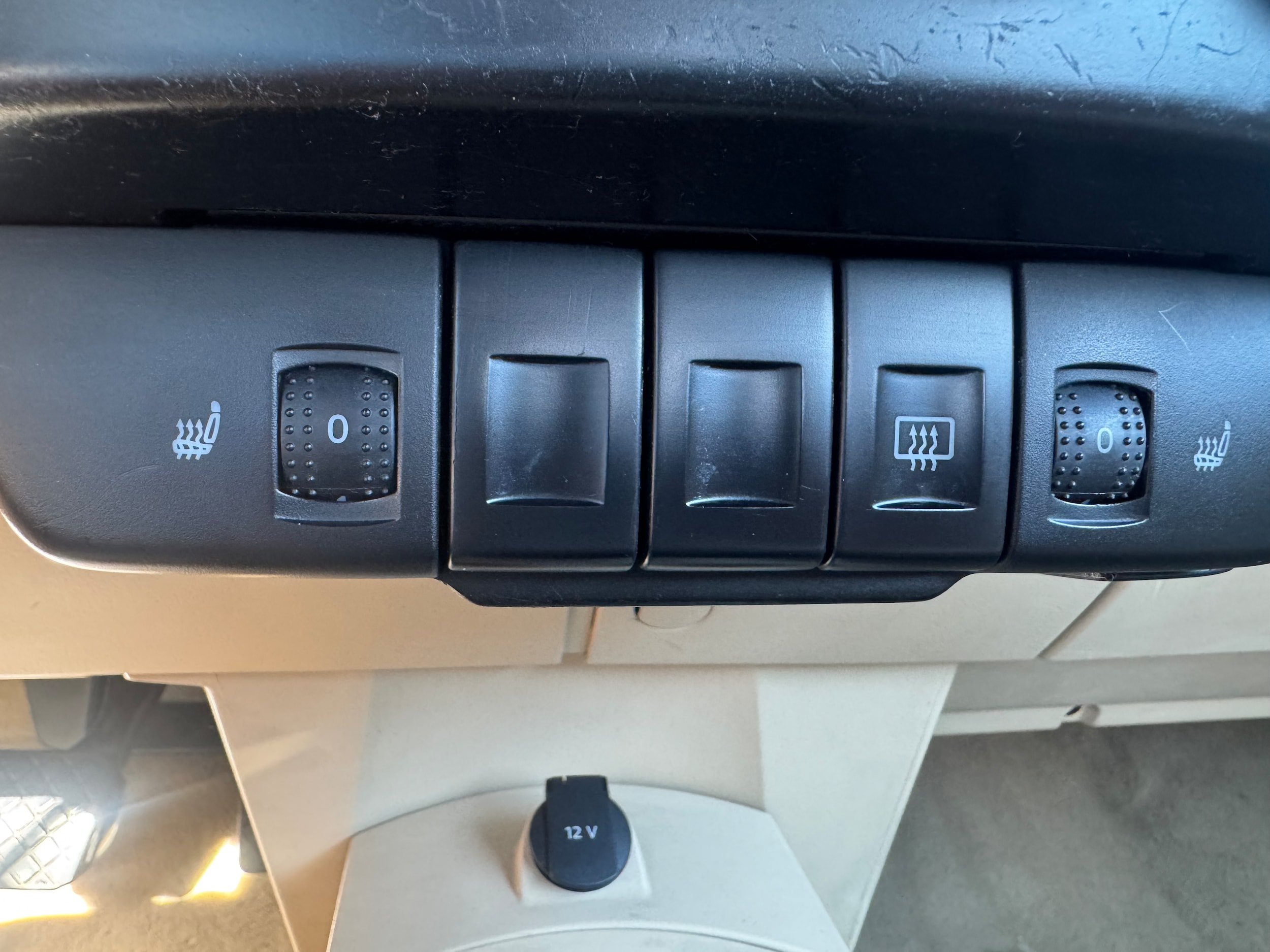 Used 2005 Volkswagen Beetle GLS FWD image 23