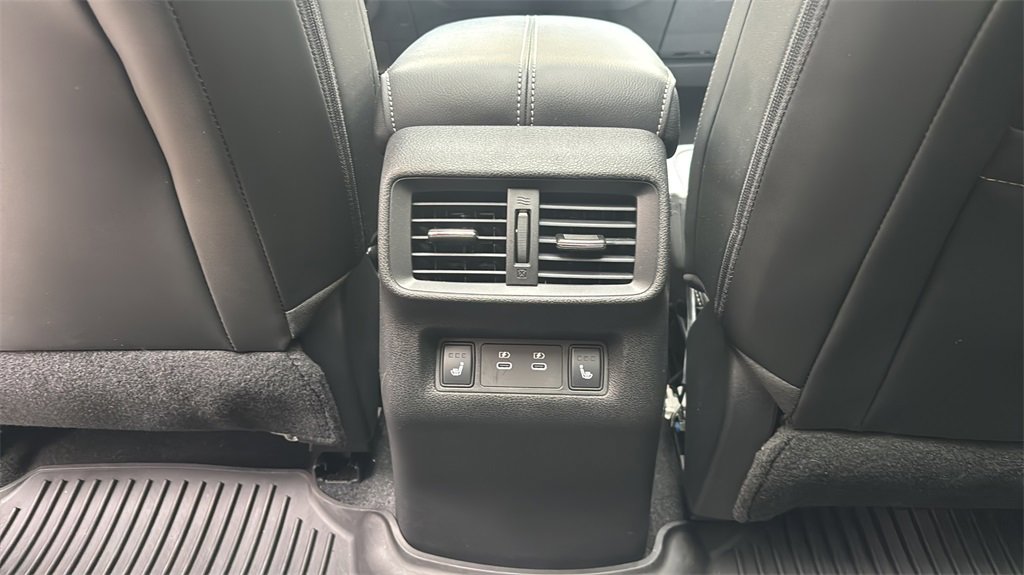 Used 2025 Nissan Murano Platinum w/ Cargo Package image 11