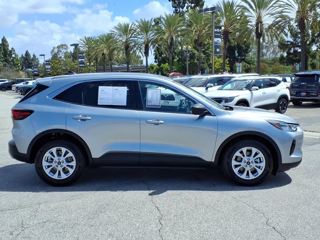 Used 2023 Ford Escape Active FWD image 4