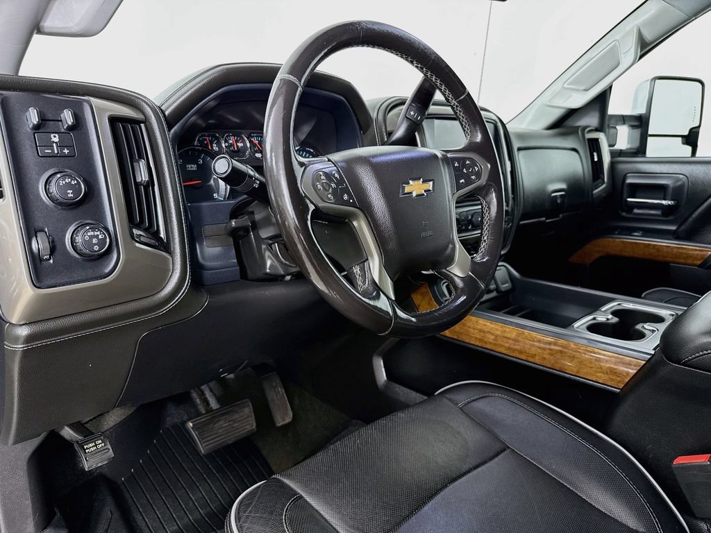 Used 2018 Chevrolet Silverado 3500 High Country w/ Duramax Plus Package AWD/4WD image 10