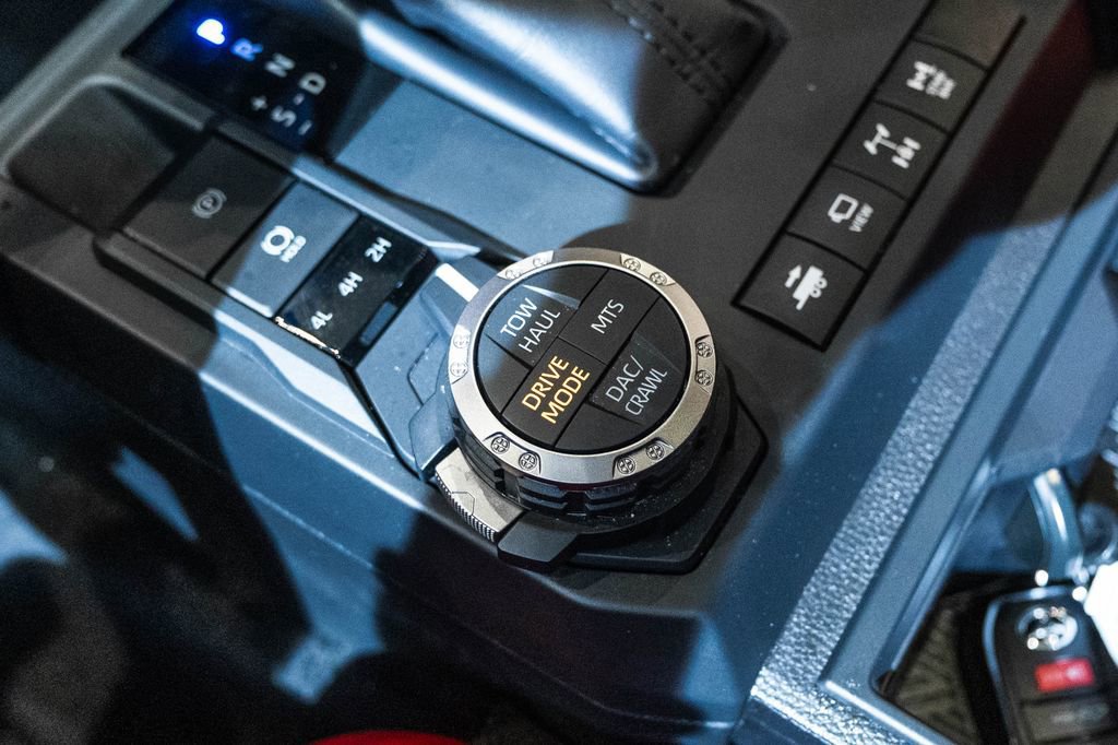 Used 2025 Toyota Tacoma TRD Pro image 31