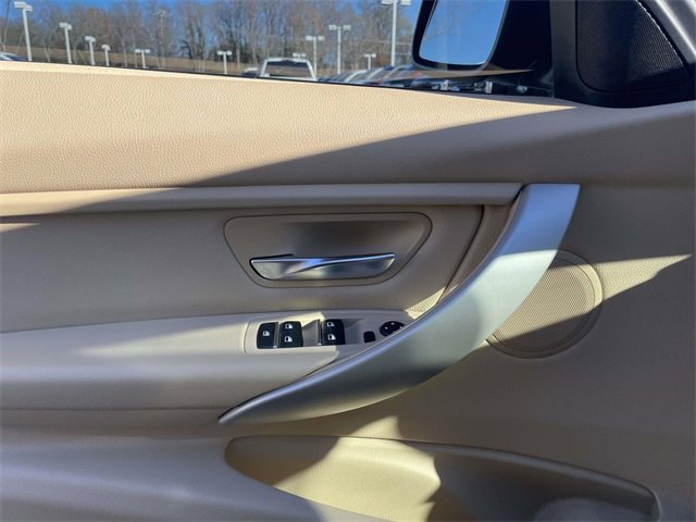 Used 2016 BMW 320i Sedan image 12