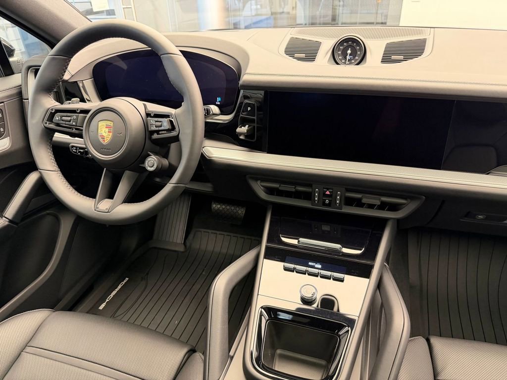 New 2026 Porsche Cayenne Coupe AWD/4WD image 12