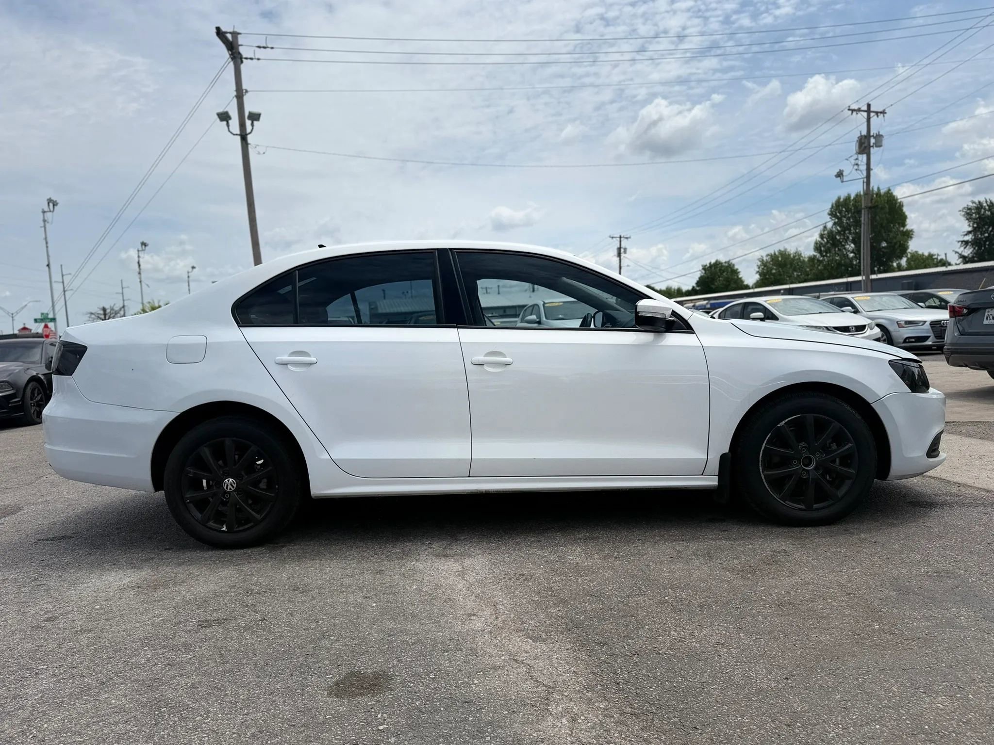 Used 2012 Volkswagen Jetta SE FWD image 3