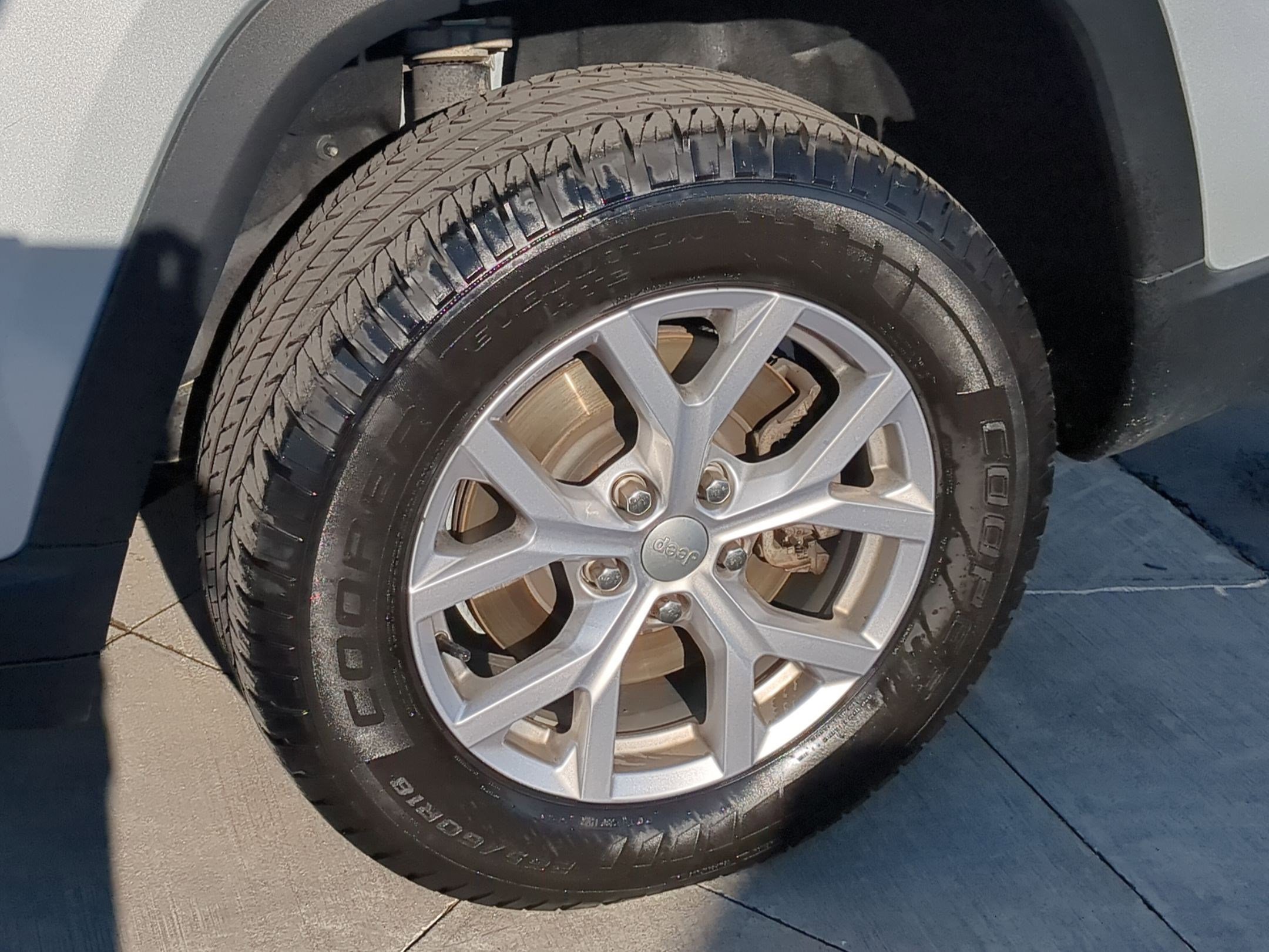 Used 2021 Jeep Grand Cherokee L Limited image 12