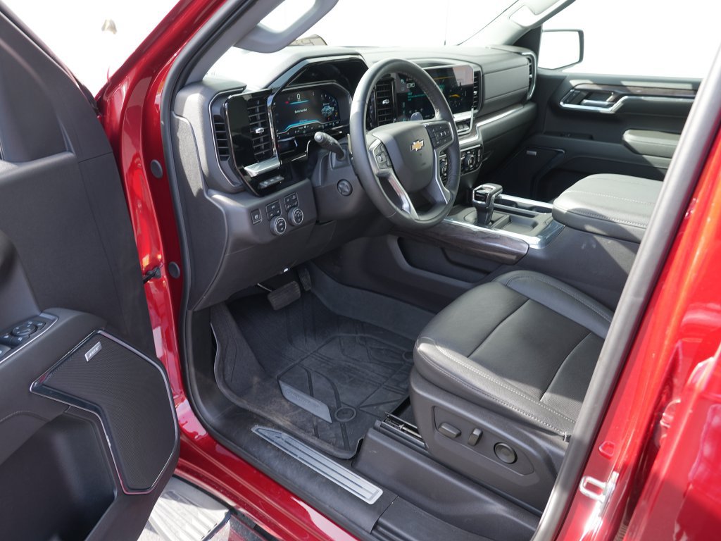 Certified 2024 Chevrolet Silverado 1500 LTZ w/ Technology Package AWD/4WD image 14