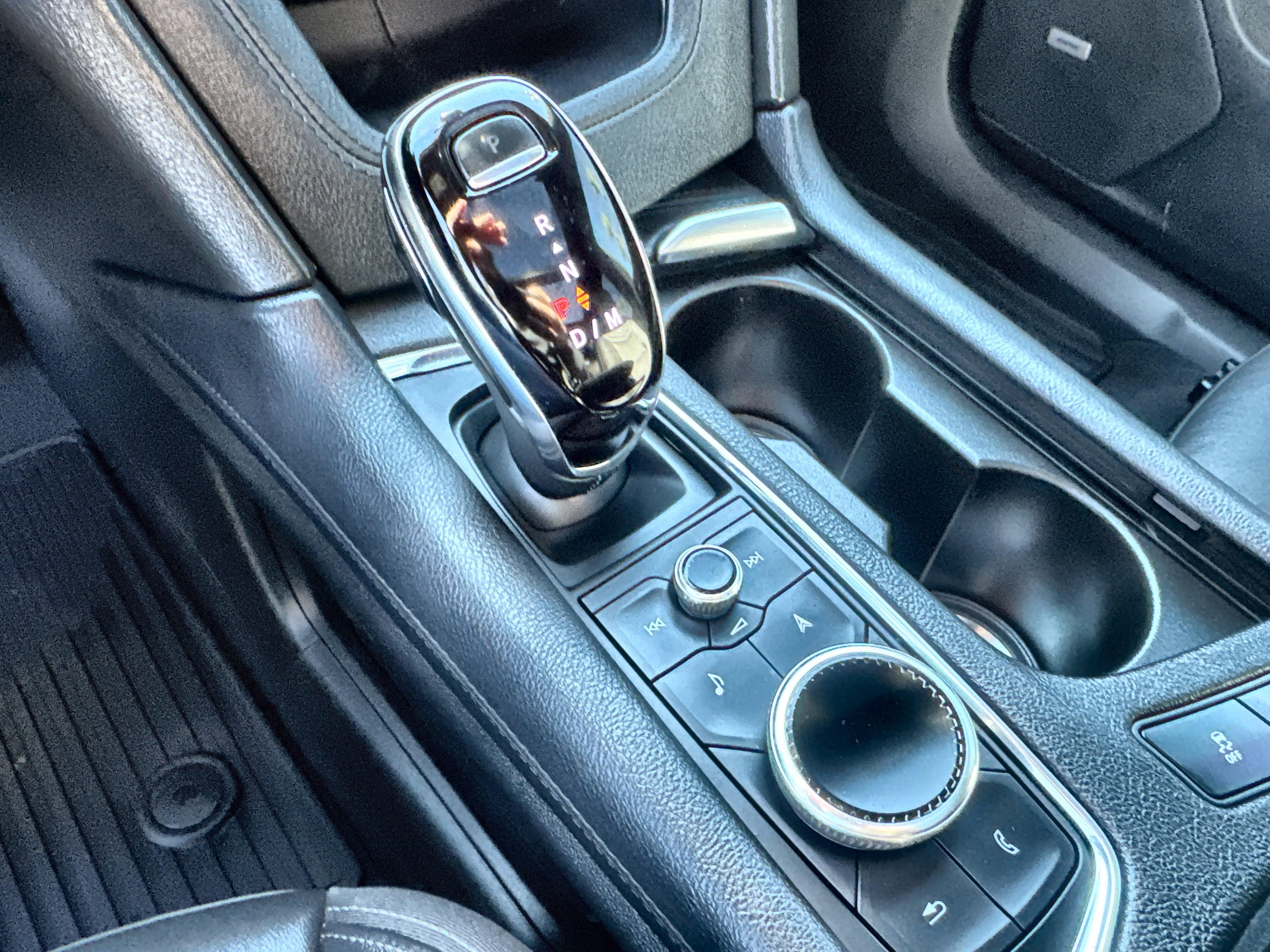 Used 2021 Cadillac XT6 Premium Luxury image 16