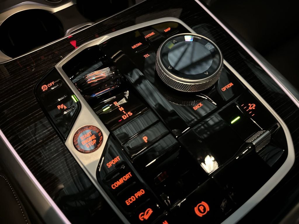 New 2026 BMW X7 xDrive40i w/ Executive Package image 20