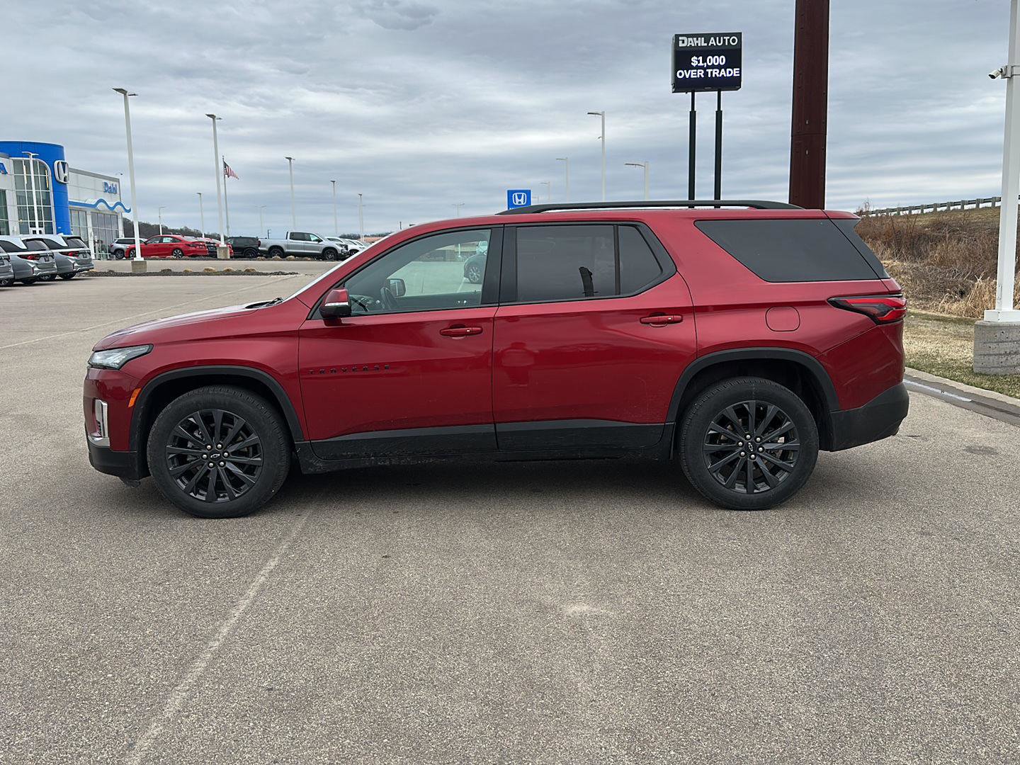 Used 2023 Chevrolet Traverse RS w/ LPO, Floor Liner Package image 6