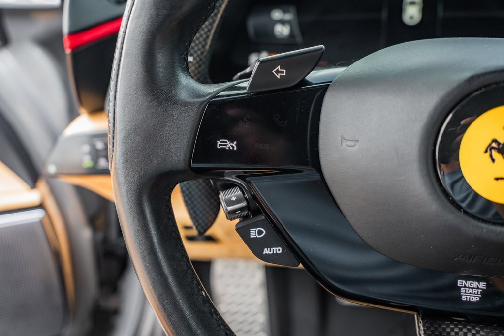 Used 2022 Ferrari Roma RWD image 27