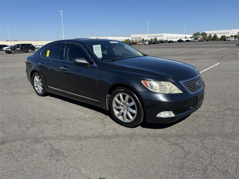 Used 2007 Lexus LS 460 w/ Comfort Pkg RWD image 4