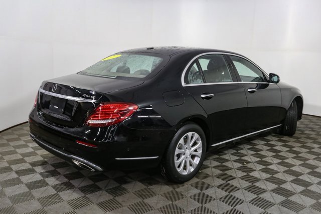 Used 2017 Mercedes-Benz E 300 4MATIC image 13