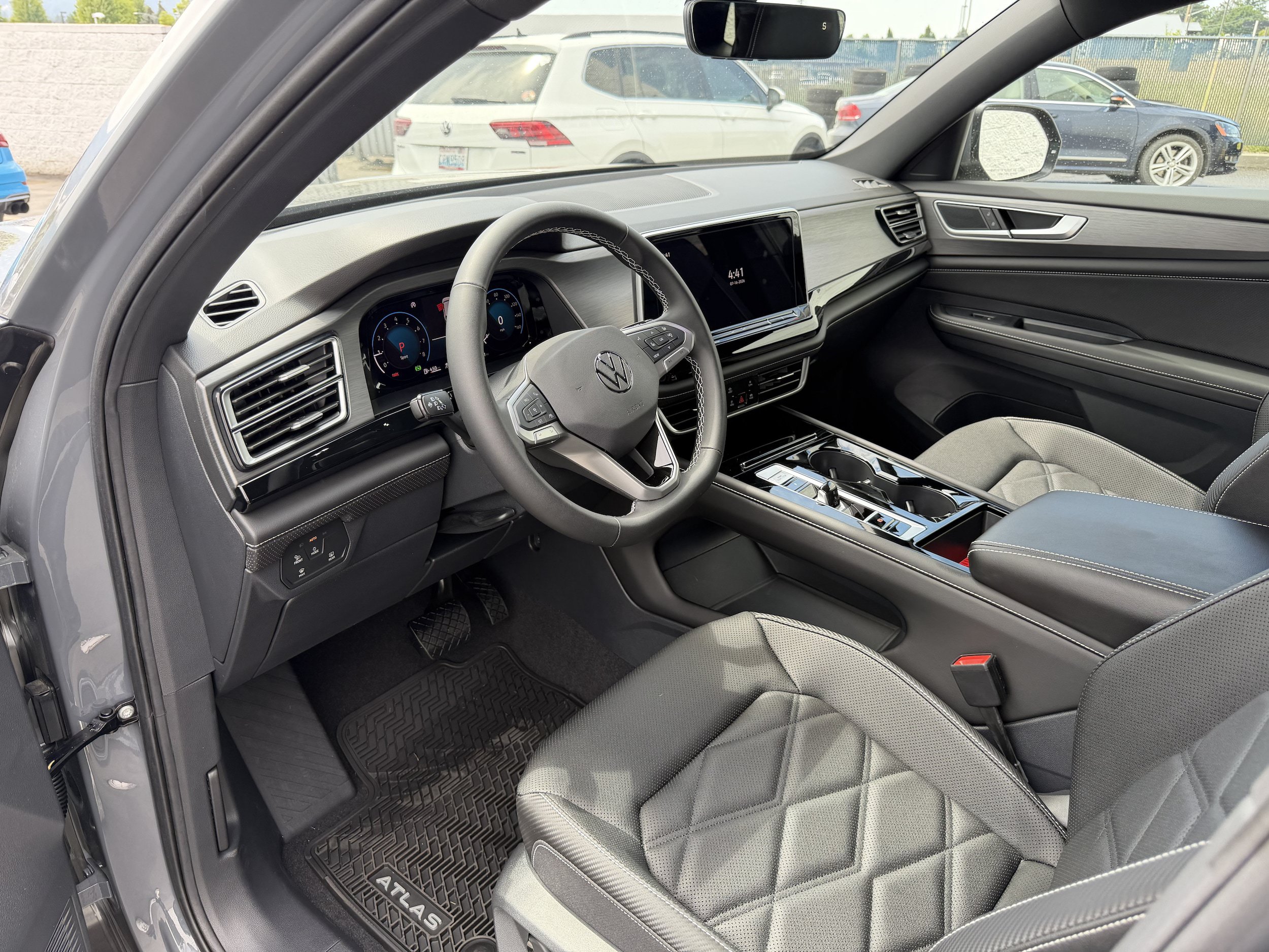 New 2026 Volkswagen Atlas Cross Sport SE AWD/4WD image 8